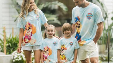 Family Vacation Shirts That Balance Comfort, Style, and Travel Ease